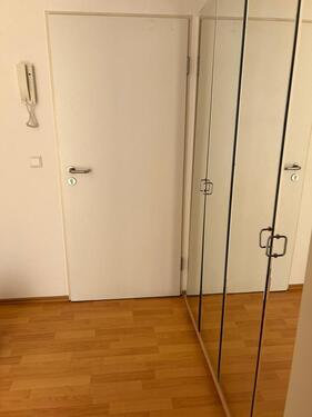 Foto - 1 Zimmer Dachgeschoßwohnung zur Miete in Meerbusch