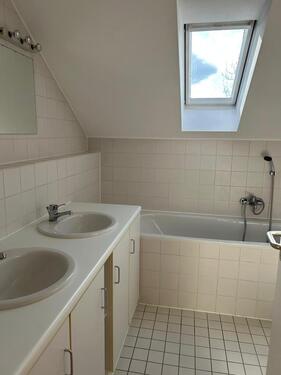 Foto - 1 Zimmer Dachgeschoßwohnung in Meerbusch