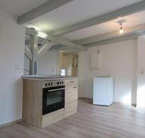 Loftartige 2-Zimmer-Dachgeschosswohnung, saniert u. bezugsfertig, - Flensburg Altstadt