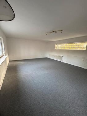 Foto - Idyllische 90 m² Wohnung in Hofheim mit Garten und 2 Stellpl