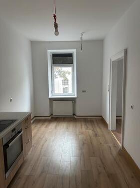 Foto - Altbau Wohnung mit Terrasse - 450,00 EUR Kaltmiete,