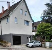 Familienhaus + Terasse + Grundstück - Eningen unter Achalm