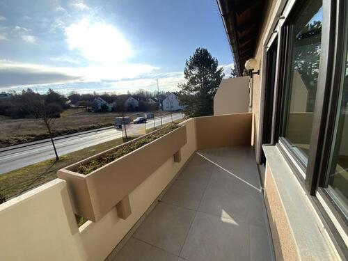 Foto - Neu renoviert * 2 Balkone * Kfz-Stellplatz