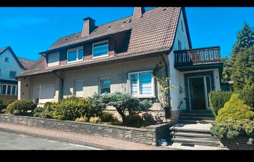 Foto - Großzügiges Einfamilienhaus - 320.000,00&nbsp;EUR Kaufpreis, ca.&nbsp; 220,00&nbsp;m&sup2;