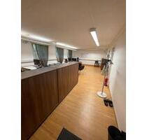 Bürofläche zu vermieten - 1.250,00 EUR Kaltmiete, ca.  70,00 m² in Nürnberg (PLZ: 90491) Erlenstegen