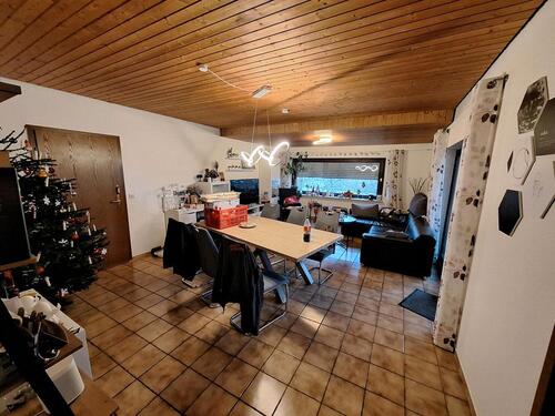 Foto - 3 Zimmer Wohnung - 700,00&nbsp;EUR Kaltmiete, ca.&nbsp; 100,00&nbsp;m&sup2;