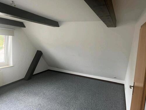 Foto - Kleine 3-Zimmer-Wohnung - 500,00&nbsp;EUR Kaltmiete, ca.&nbsp; 40,00&nbsp;m&sup2;