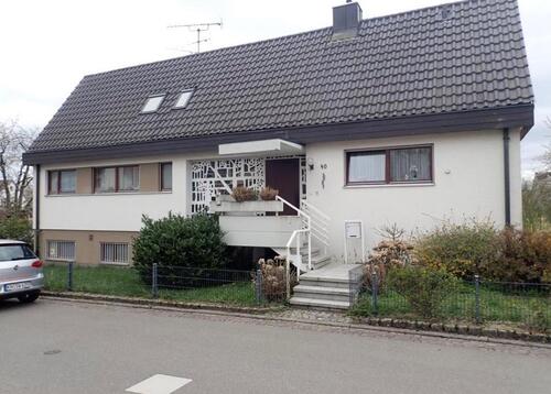 Foto - Einfamilienhaus mit Einliegerwohnung