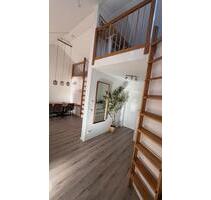 Helle offene 2,5 Zimmer Dachgeschosswohnung mit Gallerie - Habach