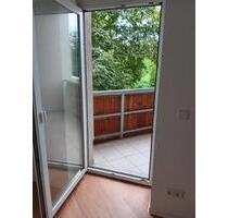 3-Zimmer in saniertem Altbau mit Balkon - für WG oder Familie - Berlin Steglitz-Zehlendorf