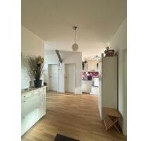 Helle, geräumige 3-Raum-Wohnung mit Balkon in zentraler Lage | PKW-Stellplatz inklusive ! - Mühlhausen (Thüringen)