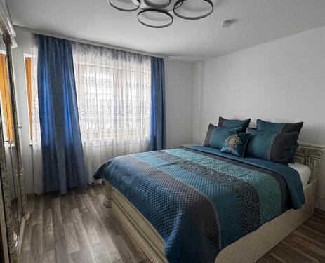 Foto - Charmante, helle 3-Zi-Wohnung mit Gartenanteil & Einbauküche