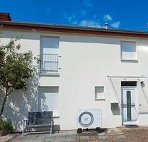 von Privat: Reiheneck haus -Wärmepumpe - 2 Geschosse - Raumwunder - Leopoldshöhe