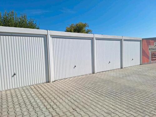 Foto - Garage zur Miete - 95,00 EUR Miete,
