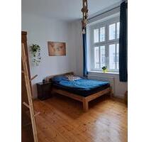 Zwischenmiete: Möblierte ruhige Altbauwohnung nahe Ostkreuz - Berlin Friedrichshain-Kreuzberg