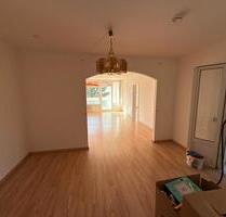 4,5 Zimmer Wohnung,Offenbach-Bieber,hohe Rücklagen,Garage extra. - Offenbach am Main