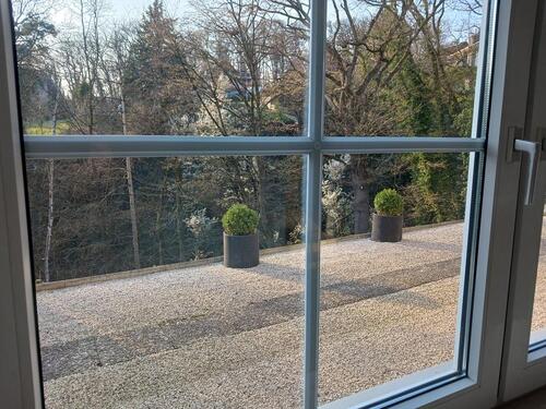 Foto - Renovierte und idyllisch gelegene 4 Zimmer-Souterrainwohnung mit Einbauküche, Westterrasse, eigenem Eingang und PKW-Stellplatz in Rinteln