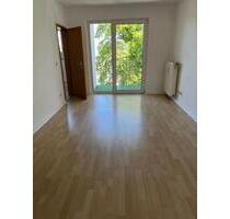 Helle 2-Zimmer-Wohnung mit Balkon im 3. Stock in Wuppertal