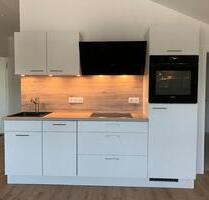 NEU, 1 Zi. App., 41qm, Südbalkon, Küche, Parkpl., Aufzug,top Lage - Schlüchtern