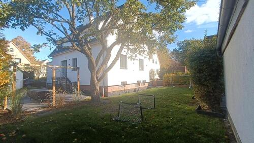 Foto - Freistehendes Zweifamilienhaus in Langenhagen