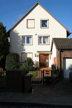 Foto - Privatverkauf Zweifamilienhaus mit großem Grundstück in KS-Wehlh.