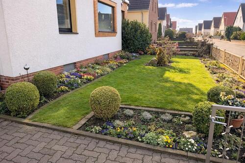 Foto - 14 Zimmer Mehrfamilienhaus, Wohnhaus in Ronnenberg