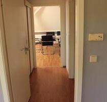 Attraktive Dachgeschosswohnung, ruhige Lage, Balkon, Stellplatz - Magdeburg