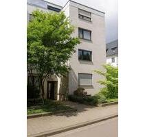 Möblierte 2-Zimmer-Wohnung mit Westbalkon & Haus-Wellnessbereich in Dornbusch - Frankfurt am Main Mitte-Nord