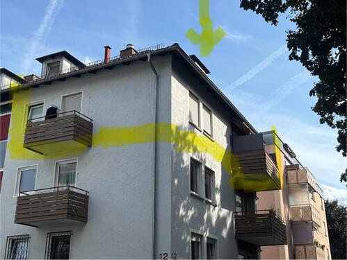 Foto - Zentrumsnahe 3-Zi.-Whg mit 2 Balkonen & Einzelgarage