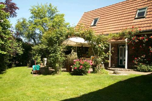 Foto - Charmantes Fachwerkhaus mit Gartenidylle im 'Golddorf' Darup