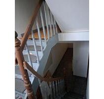 Baesweiler ab sofort, 65 qm,1.OG,3 Zimmer, Küche, Bad, Kaution