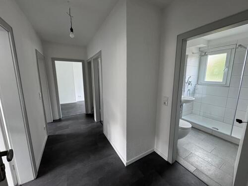 Foto - Moderne- & Kernsanierte 3 Zimmerwohnung inkl. neue Einbauküche