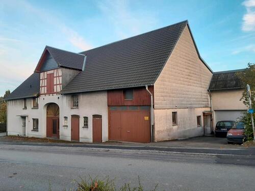 Foto - Bauernhaus, Landhaus zum Kaufen in Brilon