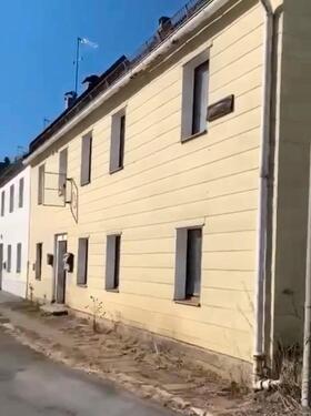 Foto - 8 Zimmer Einfamilienhaus zum Kaufen in Röslau
