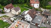 Foto - Mehrfamilienhaus mit Gewerbeeinheit, Wintergarten und 4 Garagen