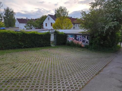 Foto - Pkw-Stellplatz am unteren Kuhberg