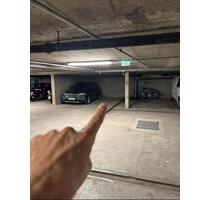 Tiefgaragenstellplatz in MaxvorstadtNeuhausen - München