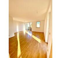 Helle 1-Zimmerwohnung m. 2 Balkonen, EBK & Garage - Leipzig Altwest