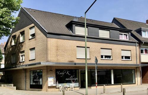 Foto - Solides Mehrfamilienhaus mit Gewerbeanteil am Kalkhügel