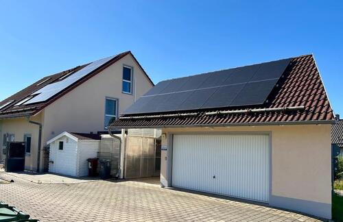 Foto - Energieeffiziente Doppelhaushälfte mit WP, PV, Solar und Klima