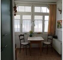 ZENTRAL GELEGEN: 1 Zimmer in gepflegtem 4-Familienhaus in Nürtingen - 7021