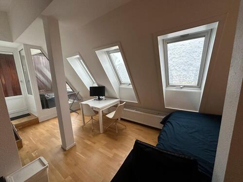 Foto - 1 Zimmer Dachgeschoßwohnung in Berlin