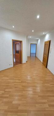 Foto - Große 4 Zimmer Wohnung mit Kamin in der Steinstraße