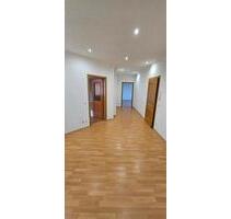 Große 4 Zimmer Wohnung mit Kamin in der Steinstraße - Bautzen