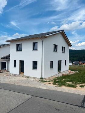 Foto - 7 Zimmer Einfamilienhaus zum Kaufen in Willmering
