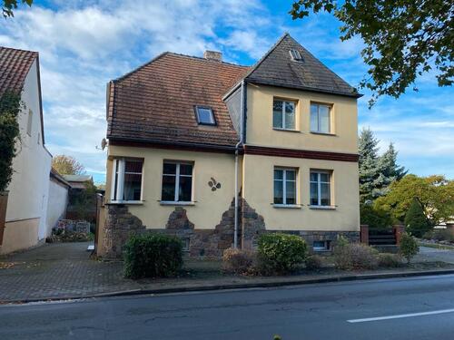 Foto - Haus mit Garten - 220.000,00 EUR Kaufpreis,