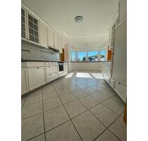 Großzügige, helle 5,5 Zimmer Wohnung - Aschheim