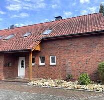 Im Grünen am Stadtrand: 2-Zimmer-Wohnung mit besonderer Ausstattung! - Westerstede