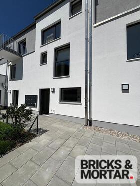 Foto - Moderne 2-Zimmer-Neubauwohnung mit Balkon zur Miete im Zentrum von Zusmarshausen – Erstbezug