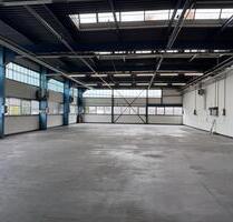 Attraktive Industriehalle mit Büro- und Sozialräumen – Gewerbegebiet Über der Elz - Emmendingen